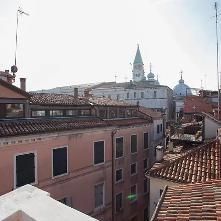 Luxury Terrace View Of San Marco Apartman