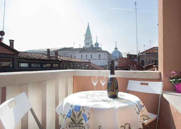 Luxury Terrace View Of San Marco Velence