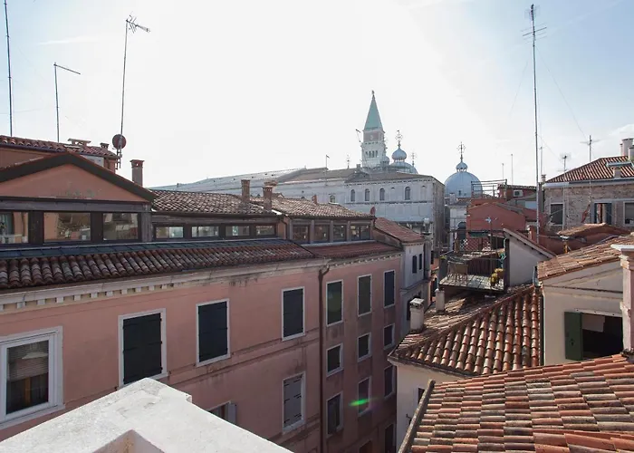 Luxury Terrace View Of San Marco Apartman